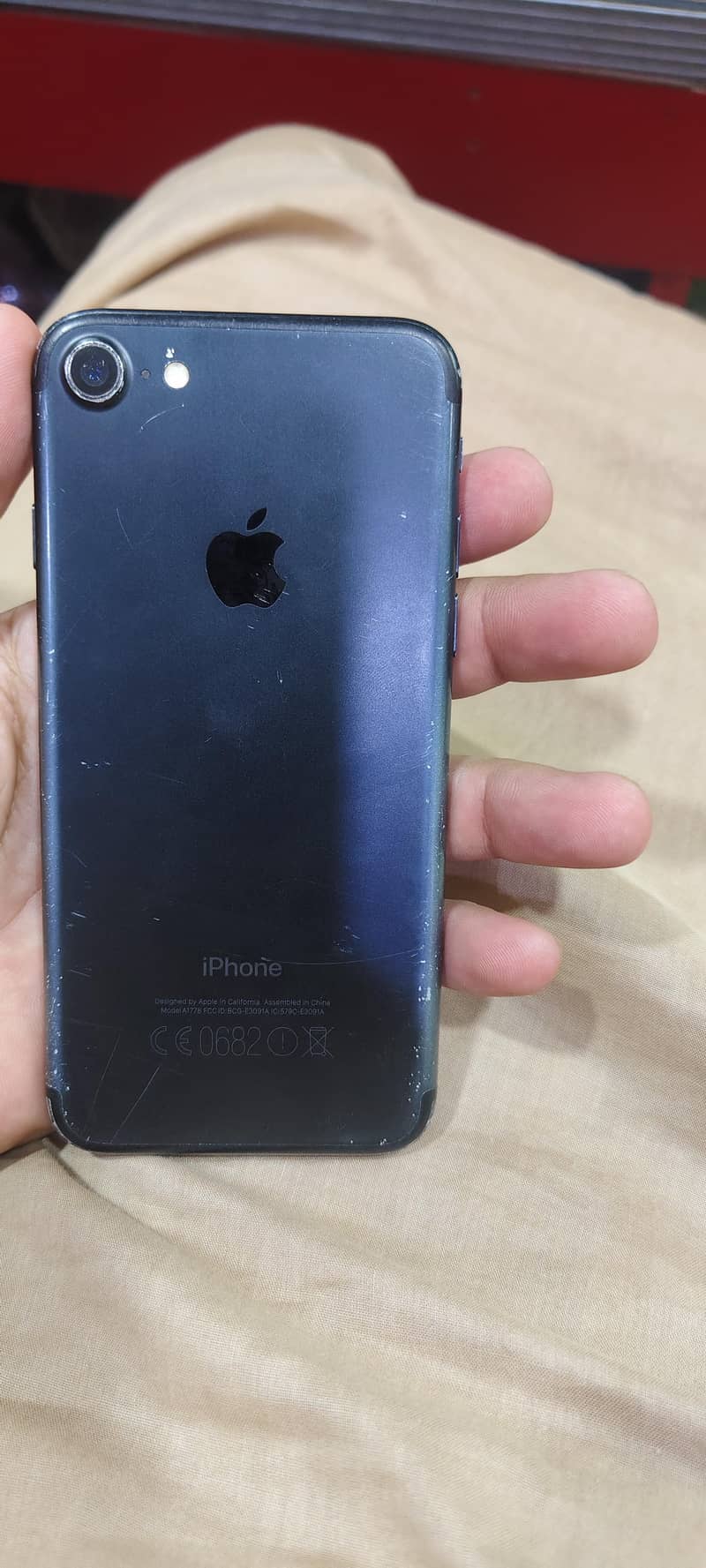 Apple iPhone 7 0