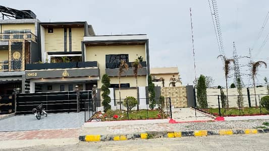 Spacious House Is Available For Sale In Ideal Location Of MPCHS - Multi Gardens