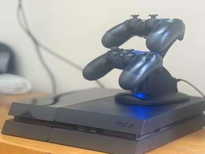 Play station 4 fat