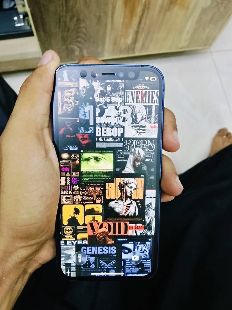 Apple iPhone 12 mini 4