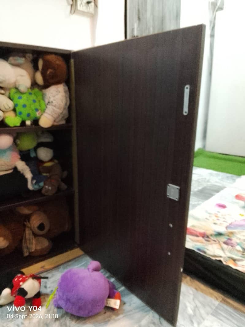 Mini Cabinet 3