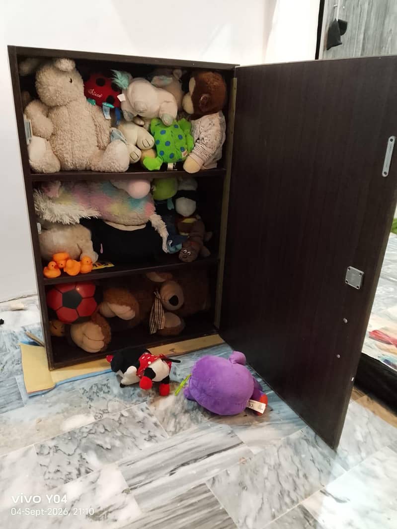 Mini Cabinet 4