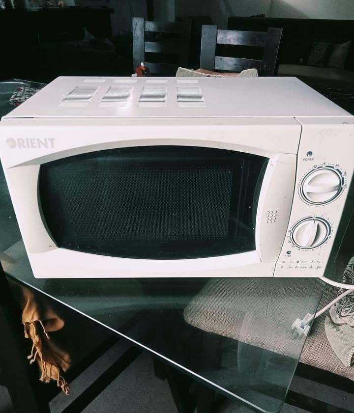 Microwave oven 0