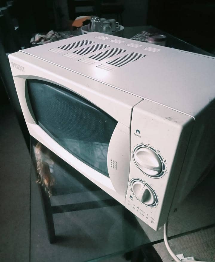 Microwave oven 5