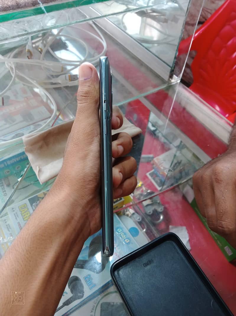 One Plus 9 Pro 4