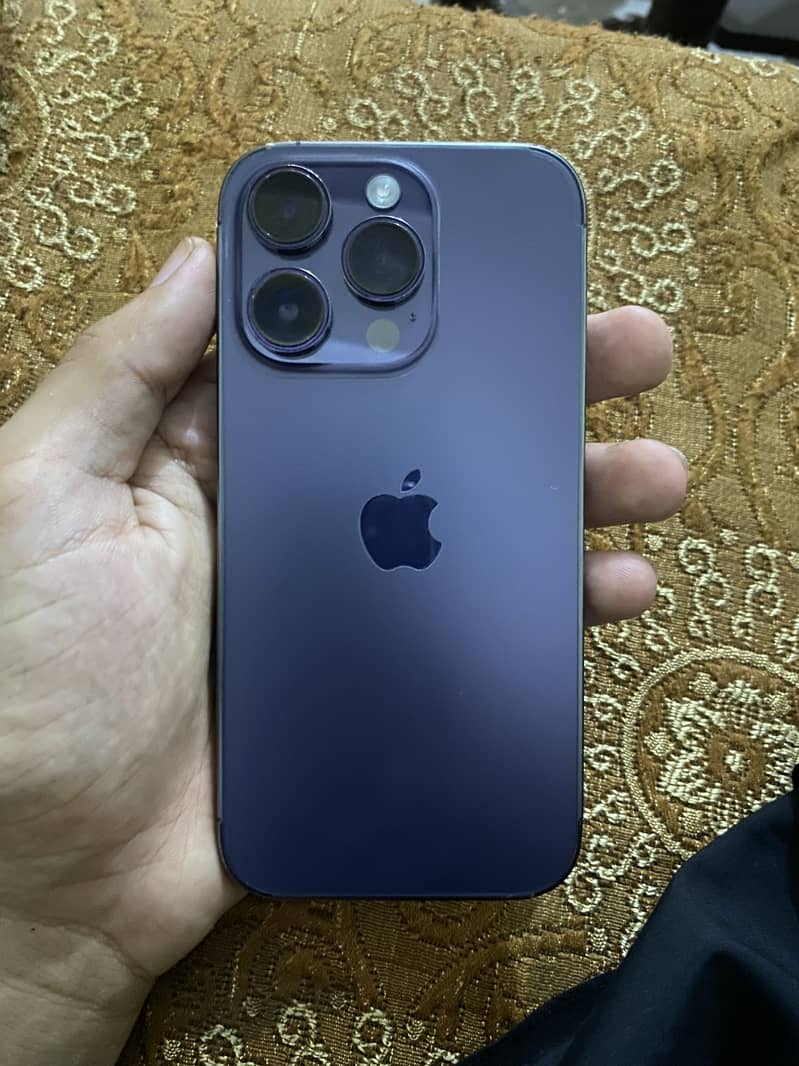 iPhone 14 pro 0