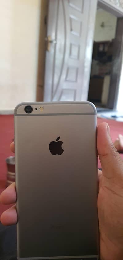 Apple iPhone 6 Plus