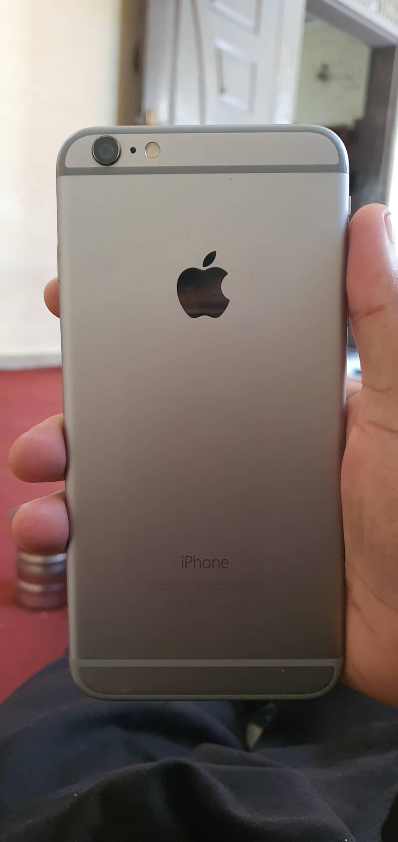 Apple iPhone 6 Plus 4