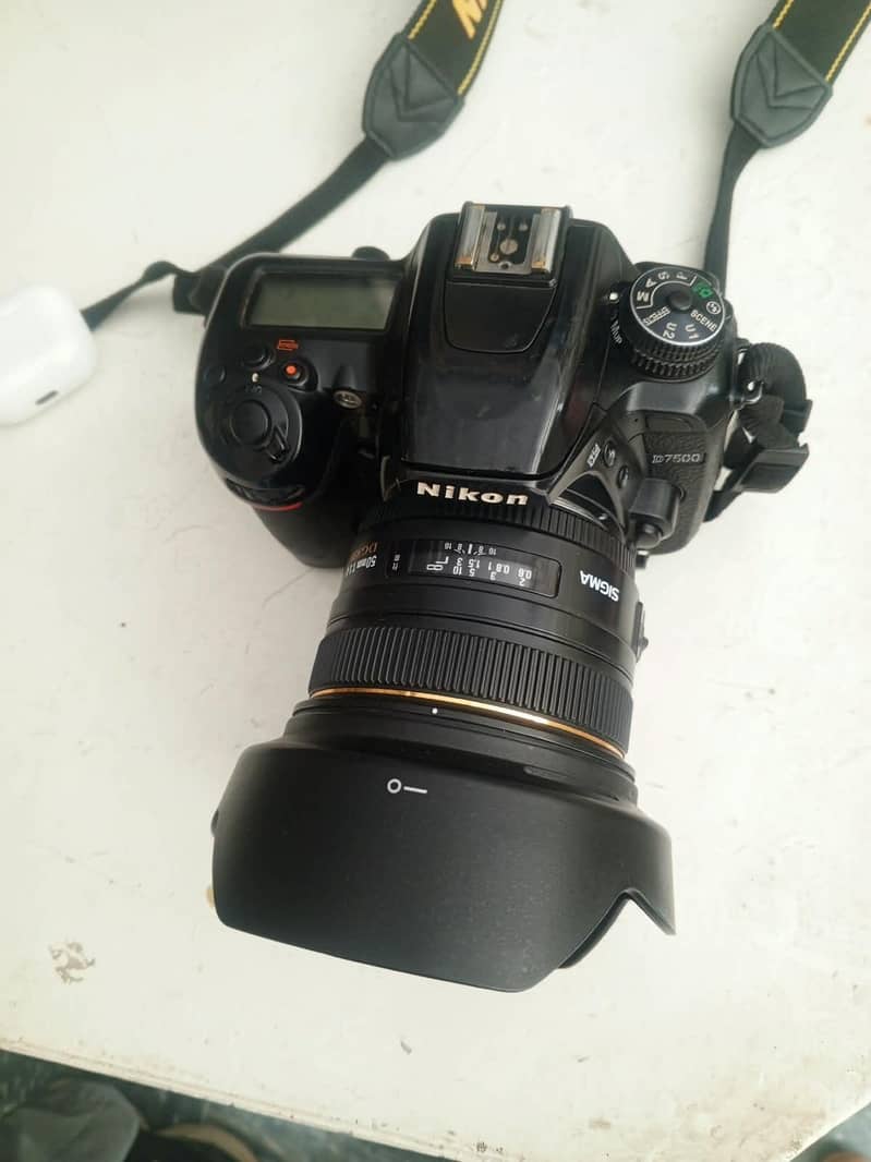 Nikoon D7500 4