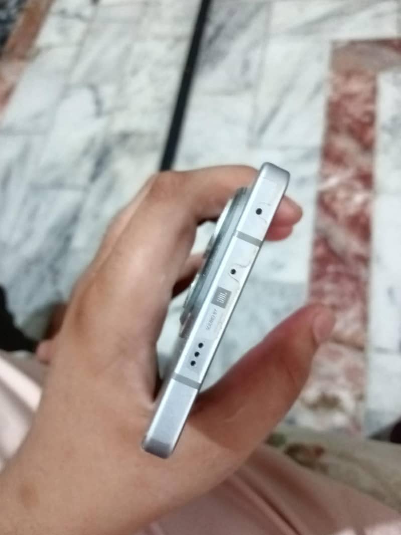 Infinix Note 50 Pro 4