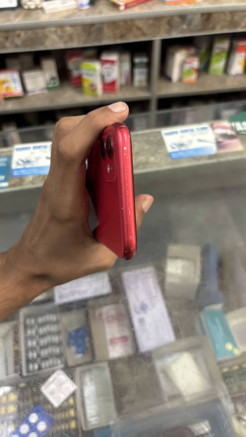 Apple iPhone 11 3