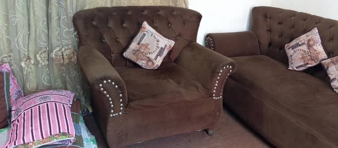 5 Seater sofa for sale in used condition