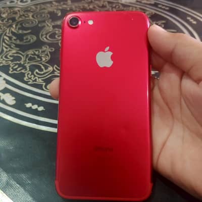 iphone 7 Red colour used very nice جس بھائی نے لینا ہو وہ ہی راپتہ ک