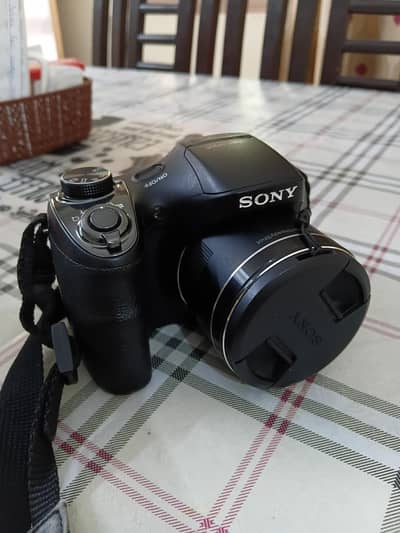 new sony cybershot camera