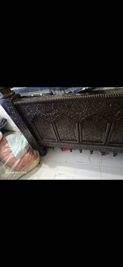 King size Shesham bed