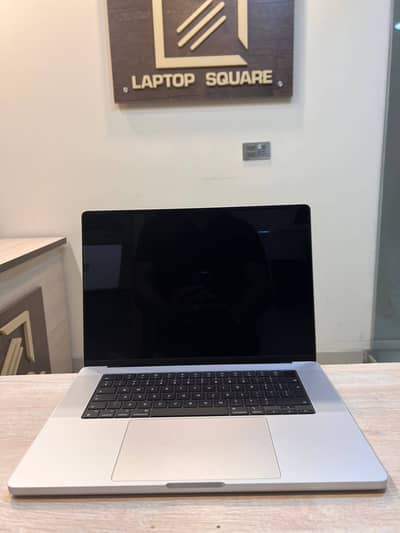 Apple MacBook M5 Pro 2026 16 inch 24GB RAM 1TB SSD 20 GPU