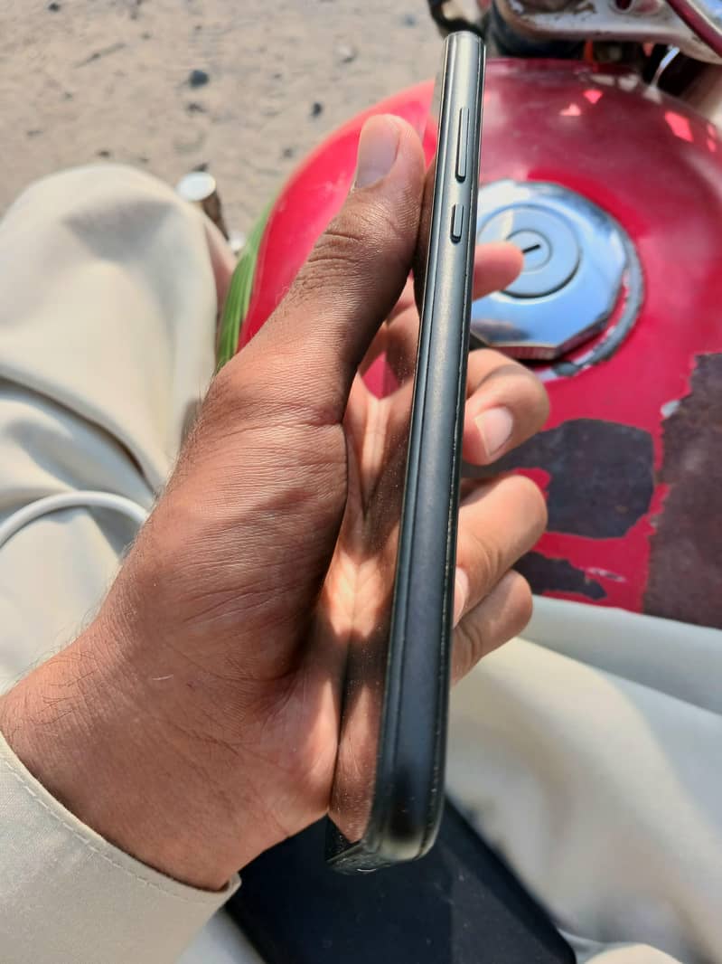 Honor 8X 4