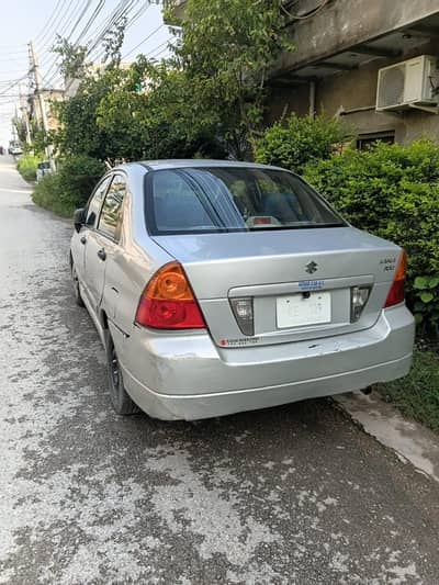 Suzuki Liana