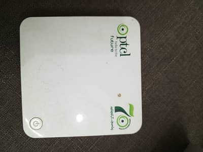 PTCL Andriod Tv Box New with Accessories