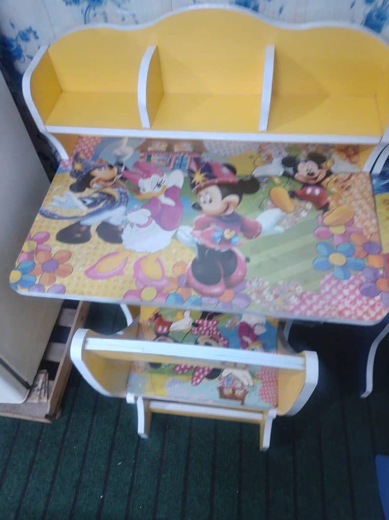 KIDS STUDY TABLE 1