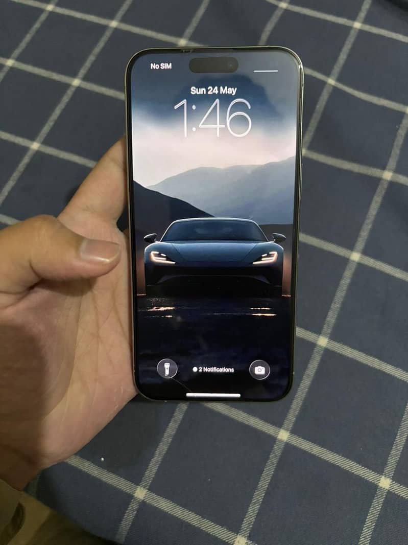 Apple iPhone 15 Pro Max 6