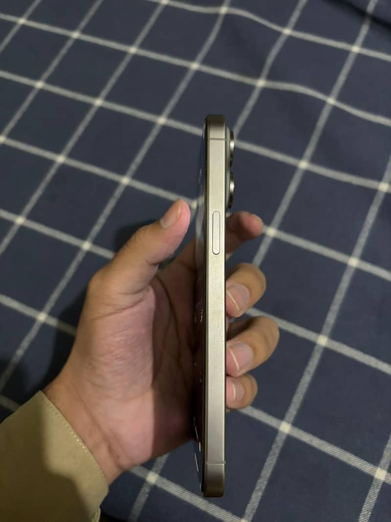 Apple iPhone 15 Pro Max 11