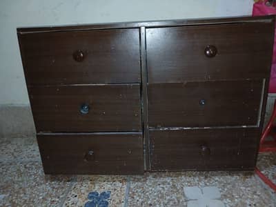 Dresser & Drawer