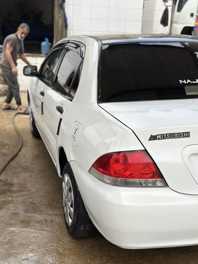 Mitsubishi Lancer 2005