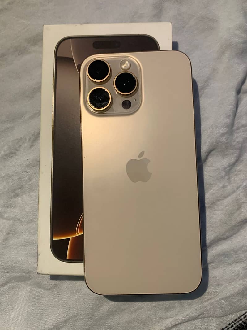 Apple iPhone 16 Pro Max 1