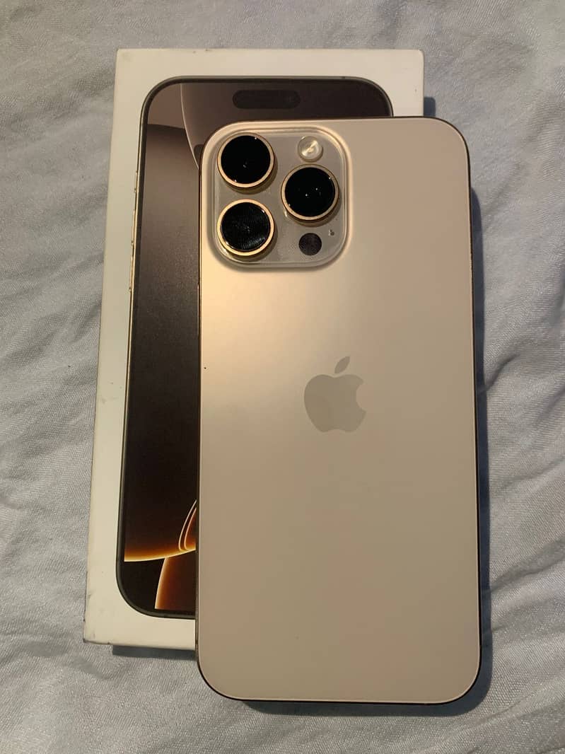 Apple iPhone 16 Pro Max 2