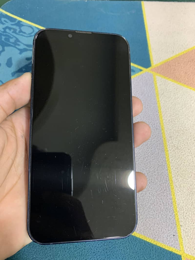 Apple iPhone 13 3