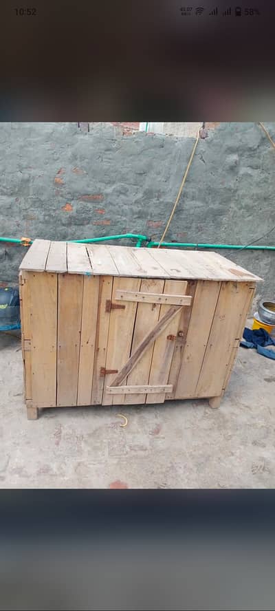 Counter for sale juwlery nd mobile use 03229994399