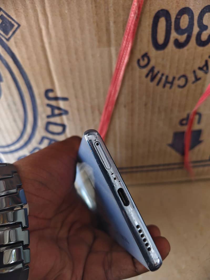 Tecno CAMON 30S 6