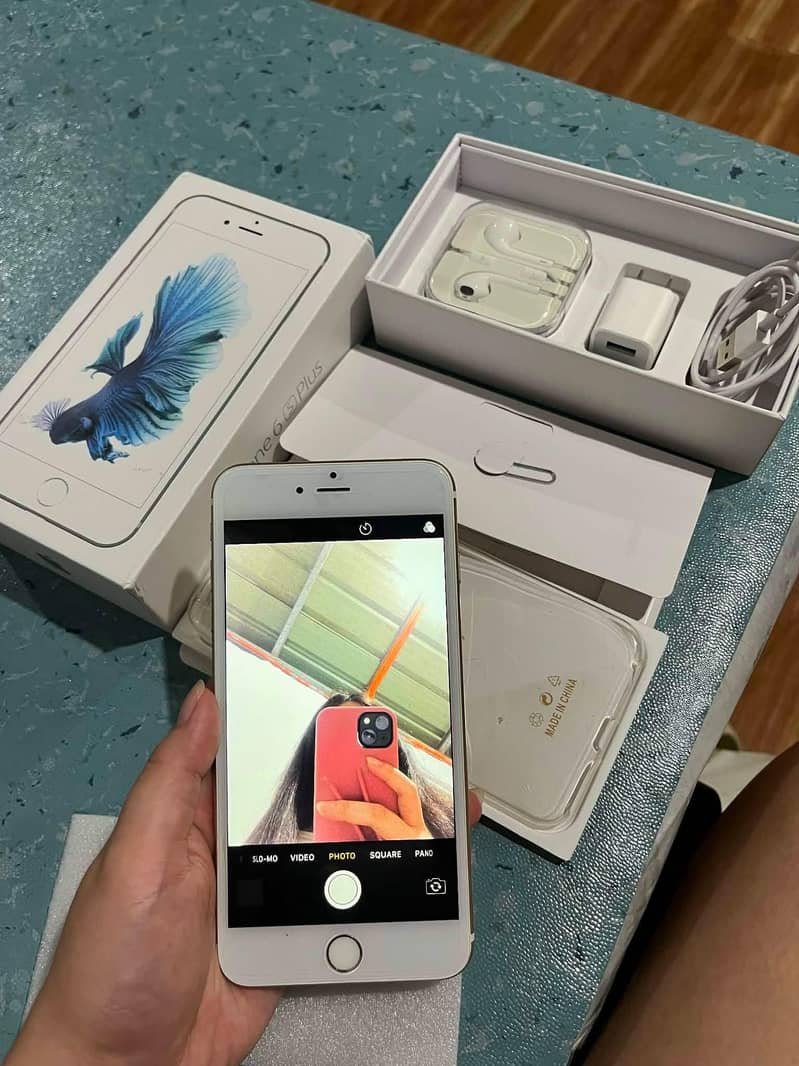 Apple iPhone 6S Plus 2