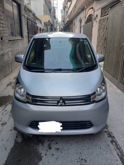 Mitsubishi Ek Wagon 2013