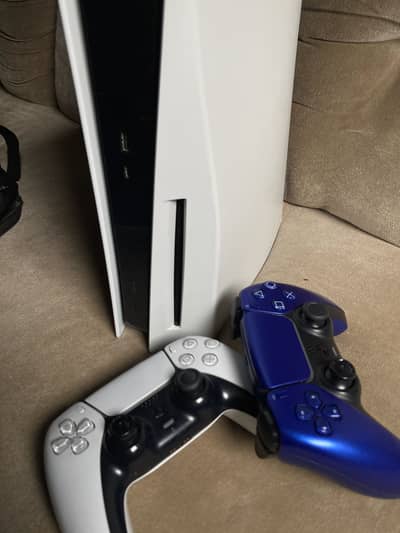 Ps5 dics edition 825GB +2 control