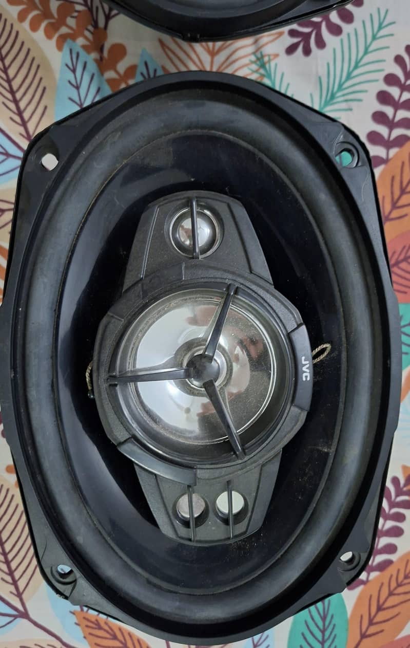 JVC speaker 1