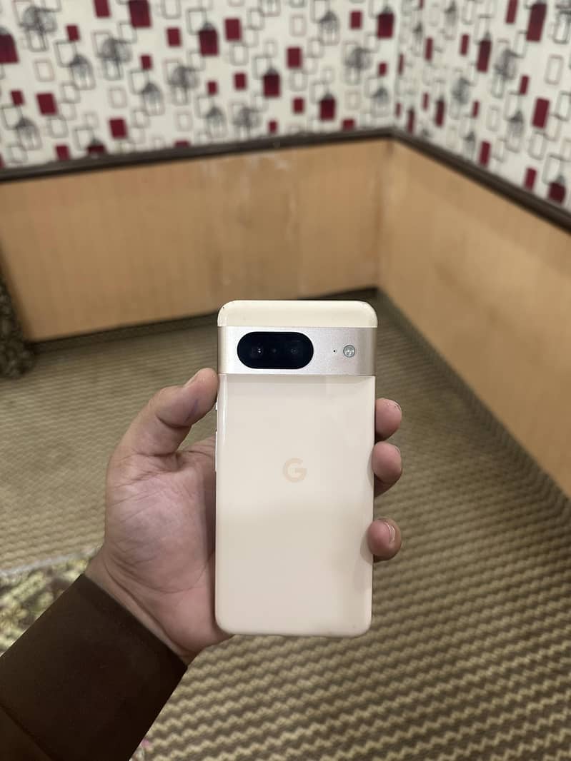 Google Pixel 8 3