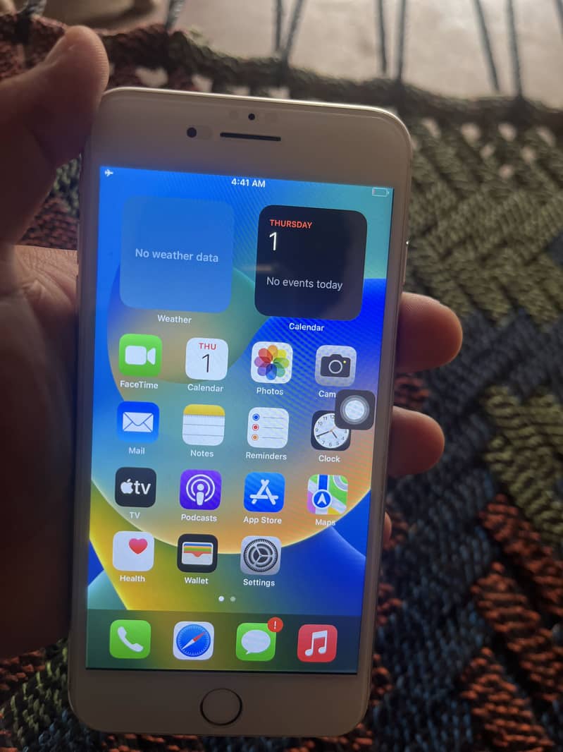 Apple iPhone 8 Plus 6
