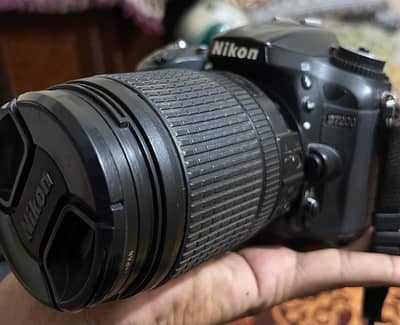 DSLR 7200 D