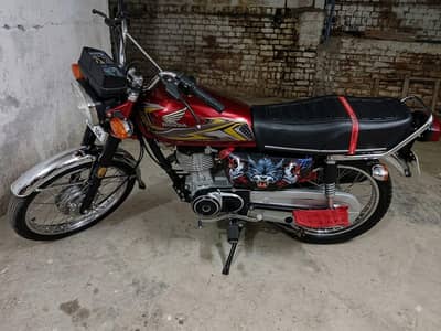 United 125