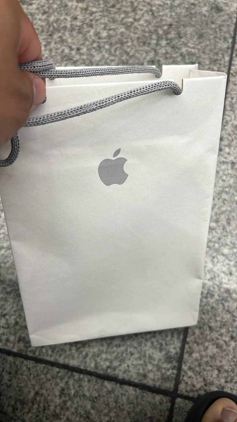 Apple iPhone 17 Pro Max 7