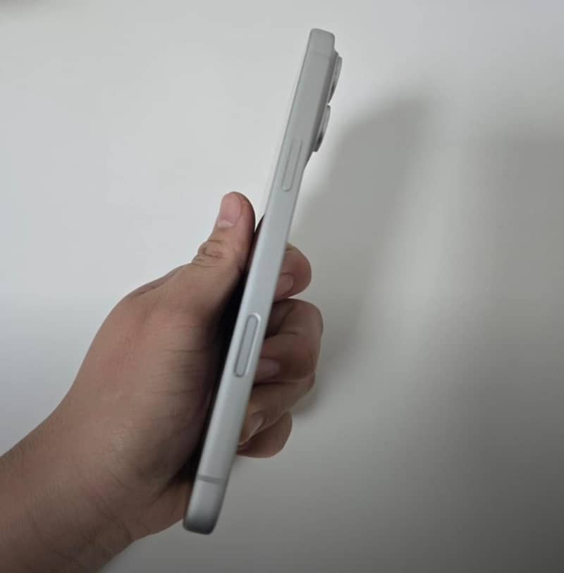 Apple iPhone 17 Pro Max 8