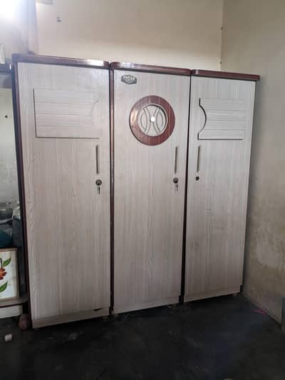 3 Door Patex Wardrobe & Matching Dressing Table / Almari Set