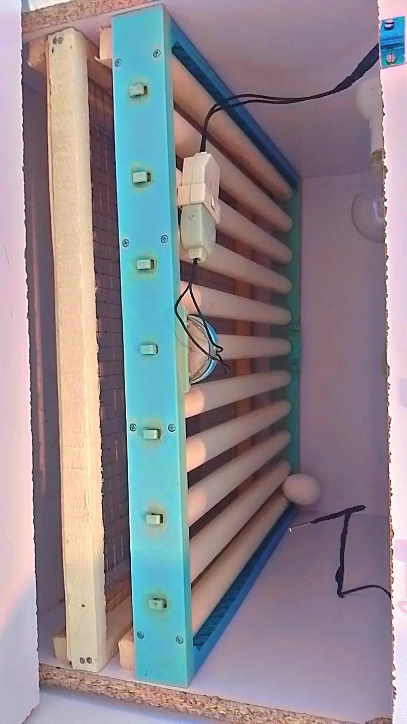 Fully automatic incubator 80 eggs — photo 4
