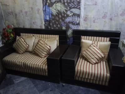 Excellent condition sofa set for sale.