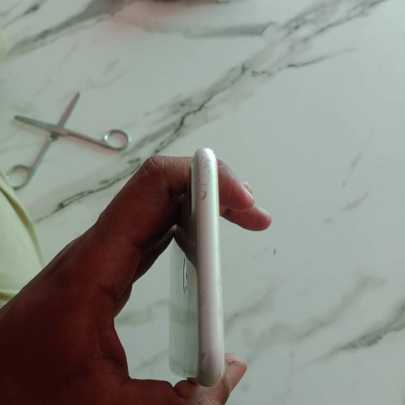 Apple iPhone 7 Plus 2