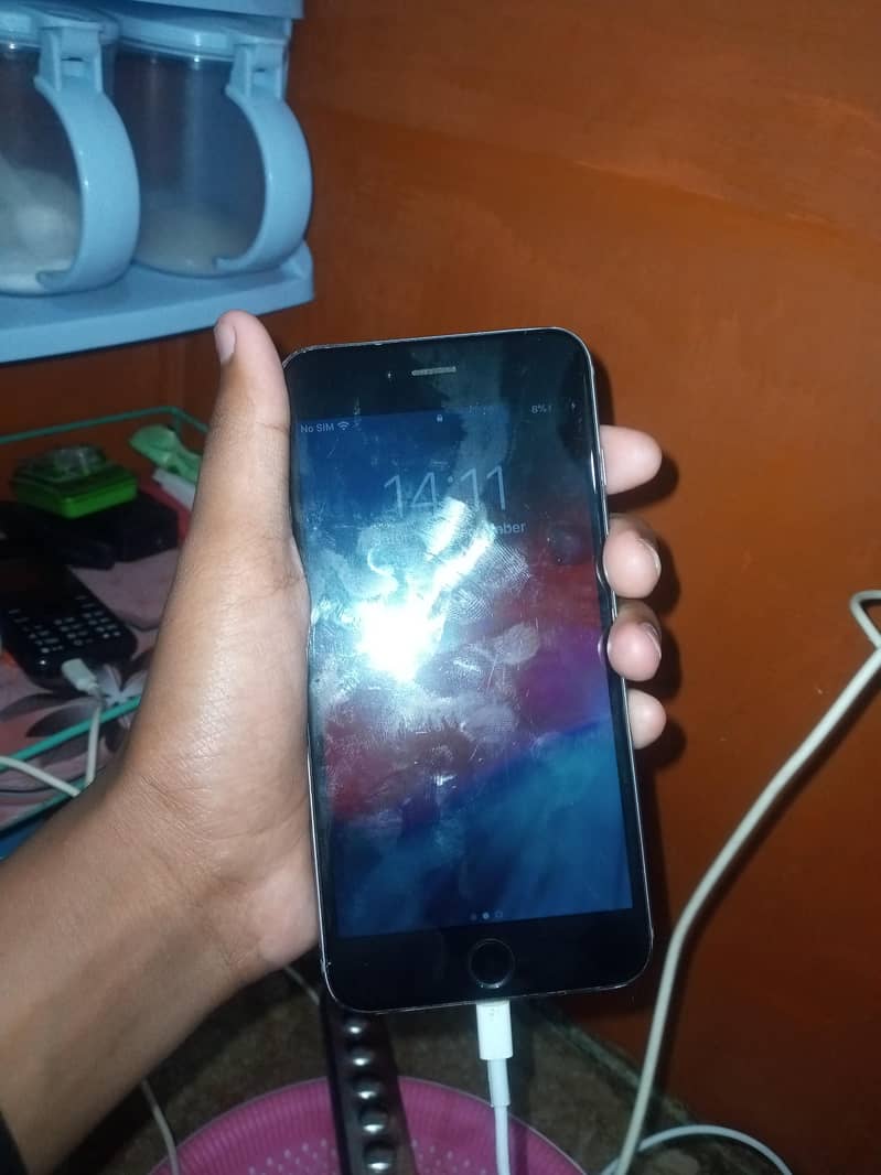 Apple iPhone 6 Plus 2