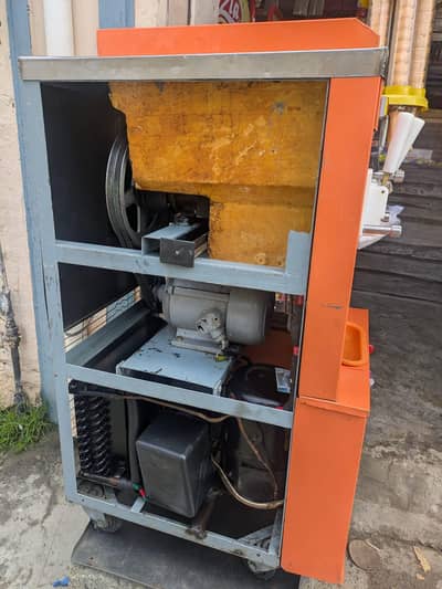 ice cream  machine for sale whtsappp number 03354196812