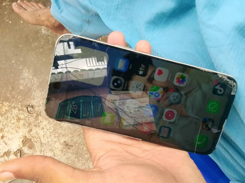 Apple iPhone 15 Pro Max 5